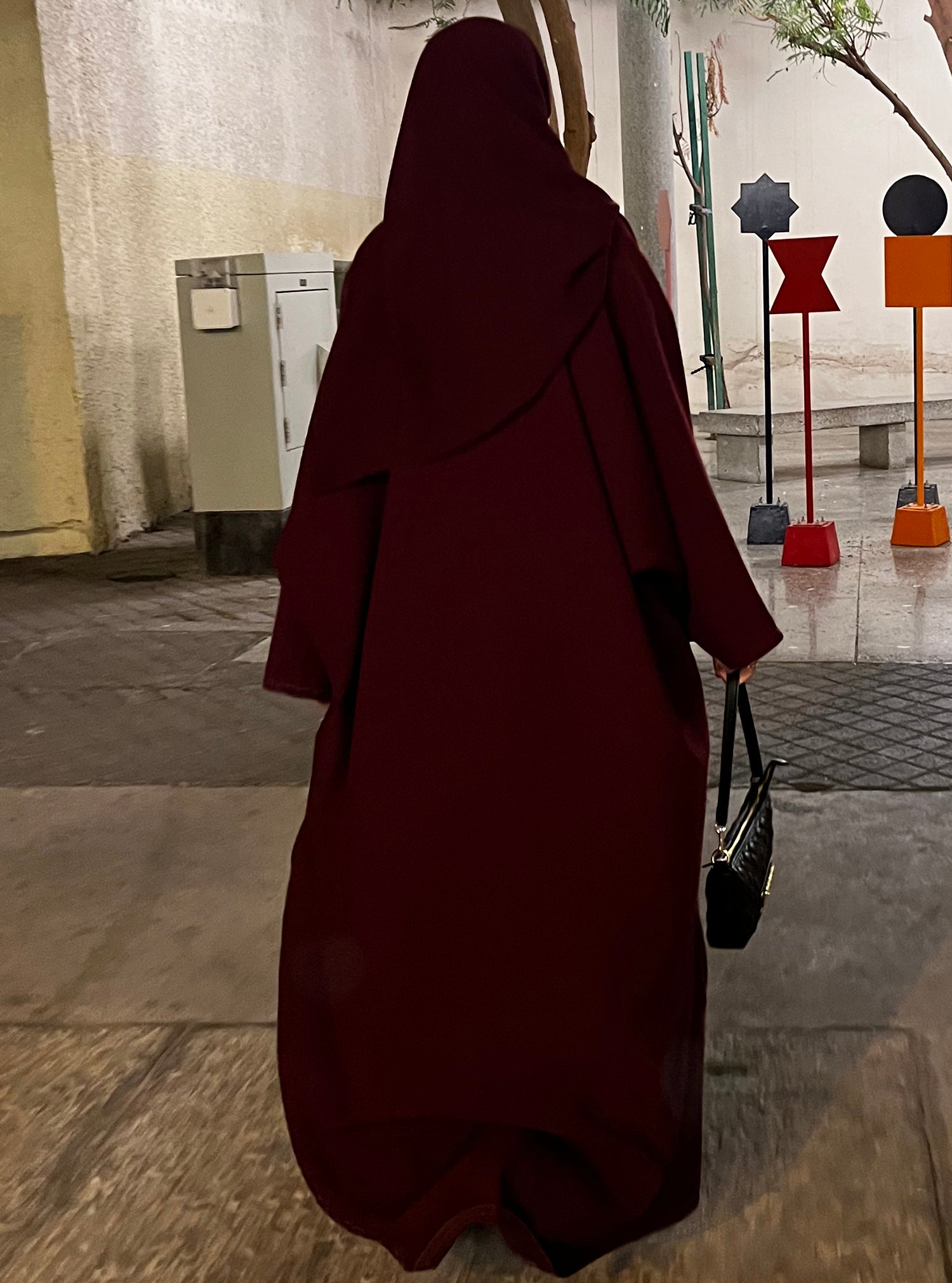 N067 - Burgundy abaya