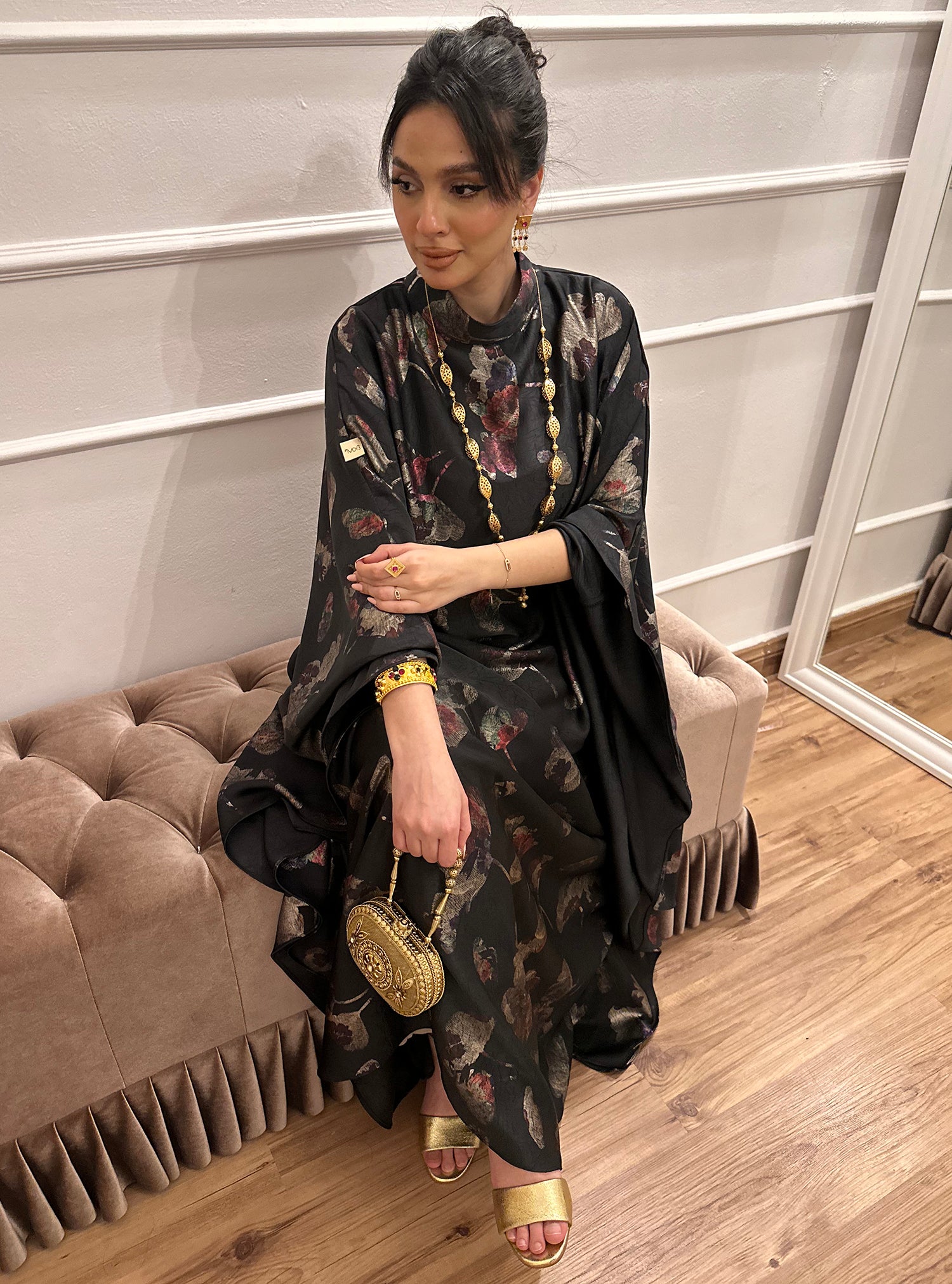 N078 - High neck kaftan