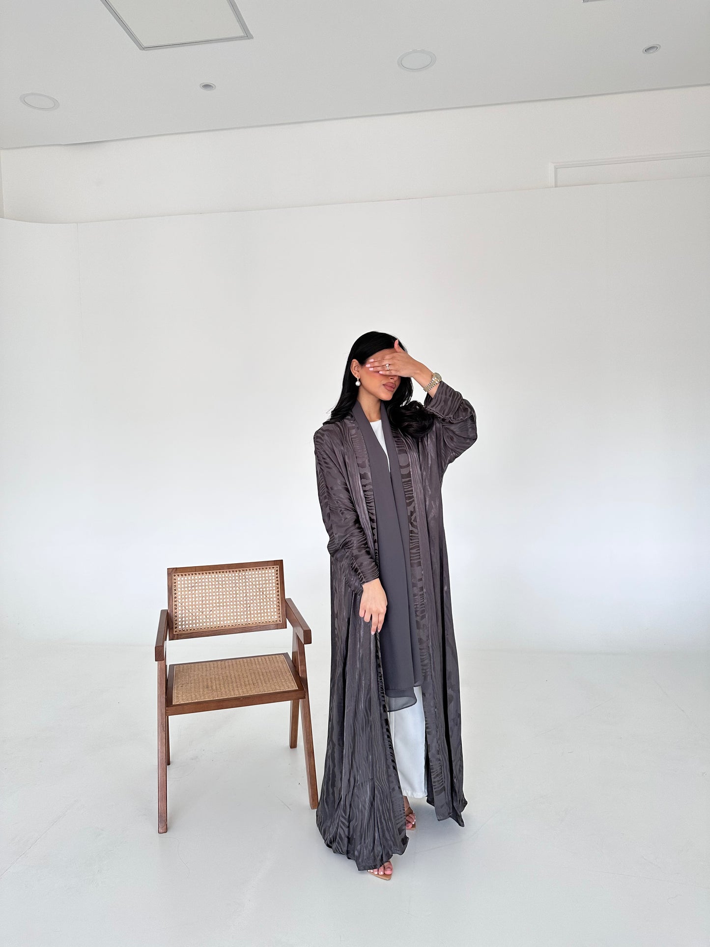 N053 - Grey silk jacquard
